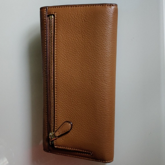 Coach New Wallet - Picture 3 of 8